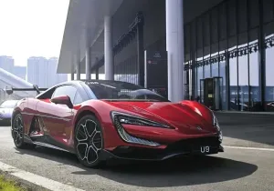 Μπορεί ένα ηλεκτρικό hypercar να φτάσει τα 500 χλμ./ώρα; Η BYD λέει «ναι»