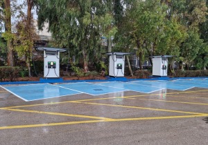 ZAP Taxi Club: Νέος σταθμός ταχείας φόρτισης στον Πειραιά