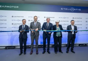 Leapmotor: Νέα γραμμή παραγωγής αυτοκινήτων και μπαταριών στην Ισπανία