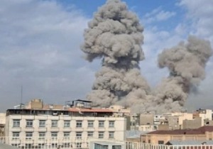 Τουλάχιστον εννέα νεκροί σε διαδηλώσεις στο Πακιστάν για τον θάνατο του Χαμενεΐ