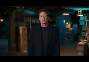 Ντέιβιντ Ντουκόβνι: Τι λέει για το reboot των "X-Files" και τα UFO