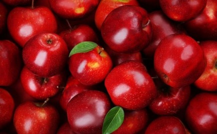 Προειδοποιήσεις για κοκτέιλ φυτοφαρμάκων στα μήλα στην Ευρώπη