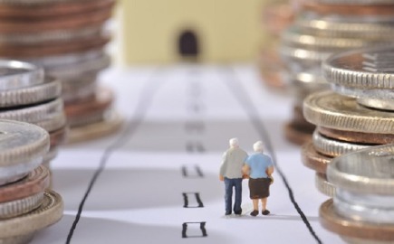 Μαζική έξοδος στη σύνταξη: «Τσουνάμι» αιτήσεων, υπό πίεση το ασφαλιστικό σύστημα