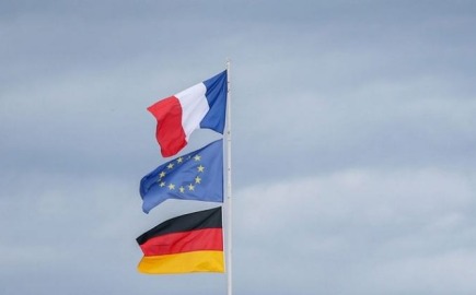 Γαλλία: Η δέσμευση των ρωσικών περιουσιακών στοιχείων είναι μια "σημαντική απόφαση"