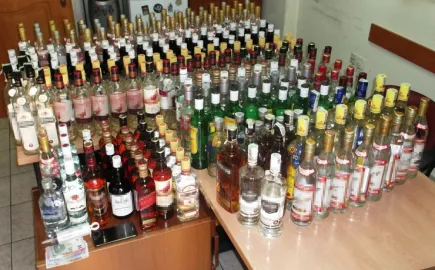 ΕΝΕΑΠ: Η υψηλή φορολόγηση ενισχύει τα κίνητρα για το παράνομο εμπόριο αλκοολούχων ποτών