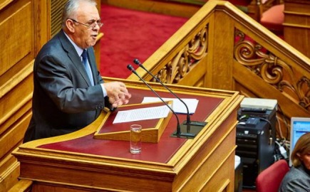 Βουλή: Ορκίστηκε ο Γ. Δραγασάκης - Αναμένεται ανεξαρτητοποίηση
