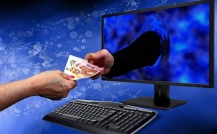 Οι οδηγίες της ΑΑΔΕ ενόψει της υποβολής των φορολογικών δηλώσεων για την αποφυγή των χάκερ, που αδειάζουν τραπεζικούς λογαριασμούς