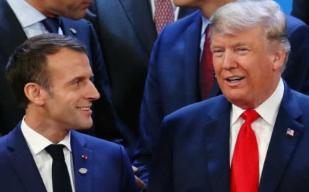 Μακρόν: Η αντιπαράθεση με τον Τραμπ ενισχύει τη δημοφιλία του