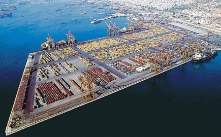 Τα ελληνικά λιμάνια στο επίκεντρο- Γιατί η χώρα εξελίσσεται σε κομβικό πέρασμα της Ευρώπης