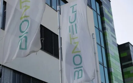 Γερμανία: Η BioNTech κλείνει τρία εργοστάσια
