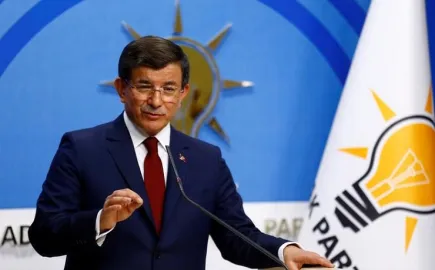 Τουρκία: Ερευνα για «εξύβριση του προέδρου» κατά του Αχμέτ Νταβούτογλου