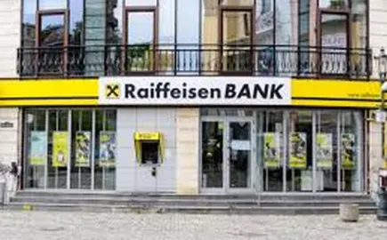 Raiffeisen Bank: Δεν διαβλέπει ενδείξεις απαλλοτρίωσης των δραστηριοτήτων της στη Ρωσία