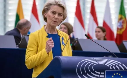«Ευρωπαϊκό ΝΑΤΟ» ετοιμάζουν οι Βρυξέλλες – Τι είπε η φον ντερ Λάιεν