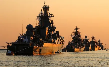 Ρωσική φρεγάτα εκτόξευσε φωτοβολίδες προς δανέζικο στρατιωτικό ελικόπτερο