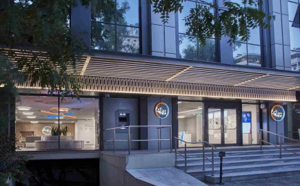 Η μεταμόρφωση της ΔΕΗ - Από ζημιές 1,7 δισ. ευρώ το 2019 σε κέρδη 400 εκατ. το 2024