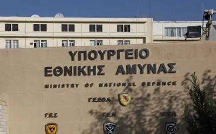 ΥΠΕΘΑ: 63,5 εκατ. ευρώ για την ενεργειακή αναβάθμιση στρατιωτικών εργοστασίων 