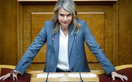 Ζητά επανεξέταση του εποπτικού πλαισίου και μέτρα προστασίας για τους 250.000 ασφαλισμένους