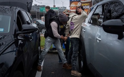 ΗΠΑ: Θα επανεξετάσουν όλες τις «πράσινες κάρτες» σε υπηκόους κρατών που τους προκαλούν «ανησυχία» 