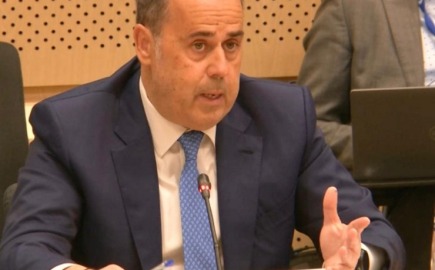 Παπασταύρου: Θωρακίζουμε έμπρακτα τον θαλάσσιο φυσικό μας πλούτο