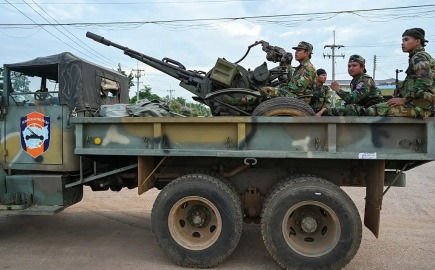 Εχθροπραξίες Ταϊλάνδης-Καμπότζης: Mισό εκατομμύριο άνθρωποι απομακρύνονται από τα σπίτια τους