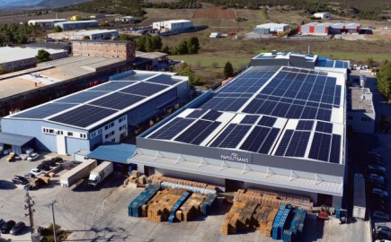 Παπουτσάνης: +21% ο τζιρος σε σχέση με το 2024