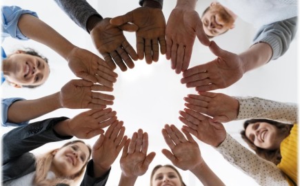 Πέρα από το περιβάλλον: Κοινωνία και διακυβέρνηση σε πρώτο πλάνο