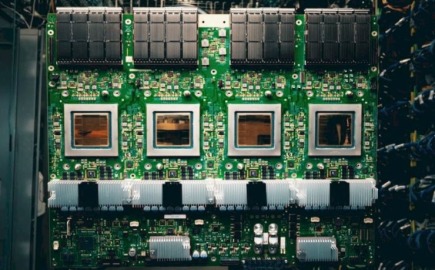 Ironwood: Ήρθε το πιο ισχυρό AI chip της Google, "ρίχνει το γάντι" στην Nvidia