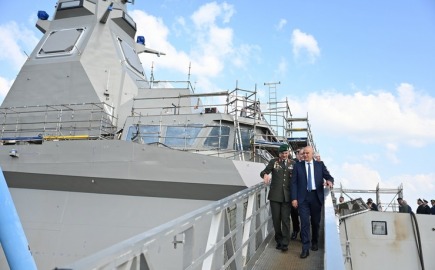 Γαλλία: Τελετή ονοματοδοσίας της φρεγάτας «Κίμων»