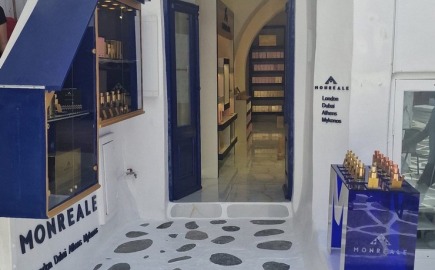 Monreale: Νέο κατάστημα στη Μύκονο