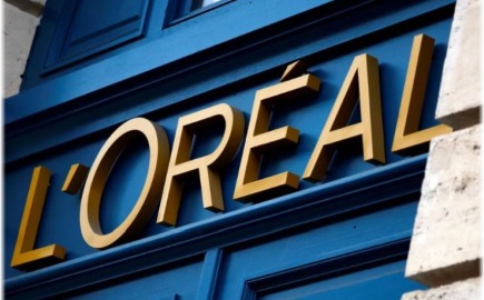 L’Oréal: Επενδύει $383 εκατ. σε AI hub ομορφιάς στην Ινδία