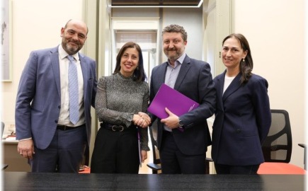 Σύμπραξη ΕΚΚΟΜΕΔ - Netflix για κατάρτιση Ελλήνων δημιουργών