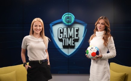 Η Κόνι Θεοδώρου βάζει πέναλτι… αλά Πανένκα στο Allwyn Game Time