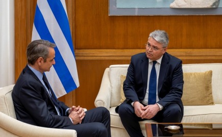 Νατσιός σε Μητσοτάκη: Η Ελλάδα δεν πρέπει να εμπλακεί στον πόλεμο