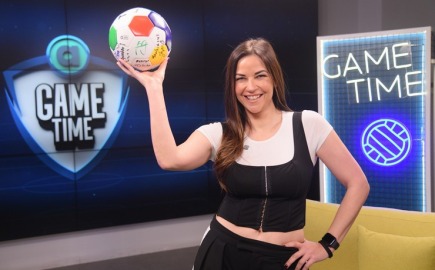 Τι λέει για τον Ελ Κααμπί και τον Κώστα Παπανικολάου και ποιο τραγούδι της χαρακτηρίζει ως ιδανικό soundtrack πριν από μεγάλους αγώνες