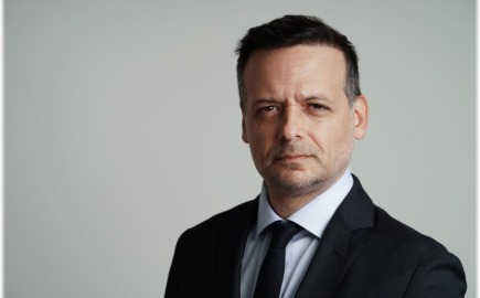 Δούκας: Η κυβέρνηση παρακρατεί τους πόρους για τις υποδομές της Αθήνας