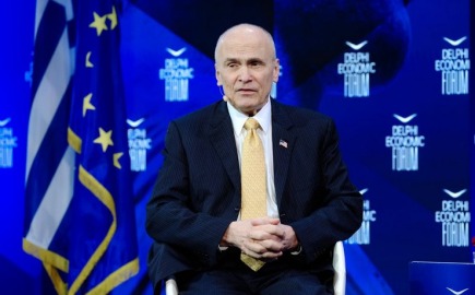 Puzder: Μια ισχυρή ευρωπαϊκή οικονομία εξυπηρετεί τα στρατηγικά συμφέροντα των ΗΠΑ