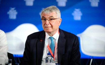 Τσακλόγλου: Η Ελλάδα αποδεικνύει ότι υπάρχει χώρος για υψηλές αμυντικές δαπάνες