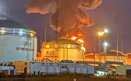 Η Ουκρανία χτυπάει ρωσικά διυλιστήρια - Τεράστιο (και) το περιβαλλοντικό κόστος