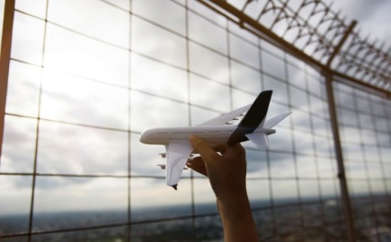 Γιατί το μοντέλο των low-cost αεροπορικών καταρρέει στις ΗΠΑ