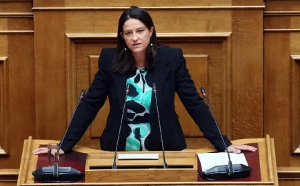 Κεραμέως για επαγγελματική ασφάλιση: Δημιουργούμε προοπτικές για πολύ καλύτερα χρόνια