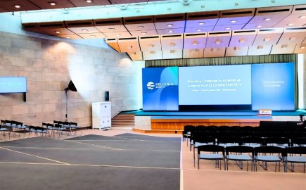 Η Infinitum και η LG Hellas αναβαθμίζουν τεχνολογικά τις συνεδριακές εγκαταστάσεις της HELLENiQ Petroleum