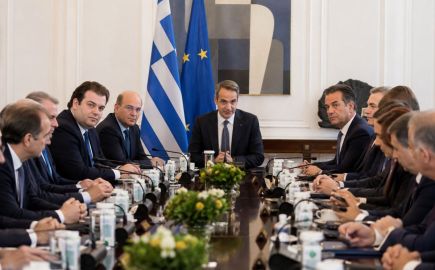 Το ερώτημα δεν είναι μόνο αν θα γίνει ανασχηματισμός, αλλά και τι χαρακτήρα θα έχει