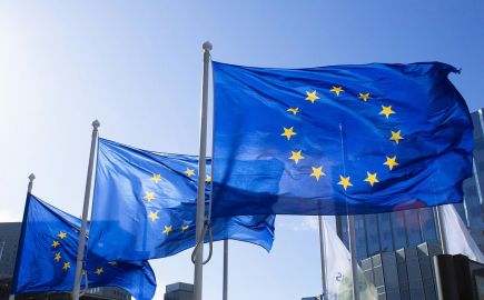 Η ΕΕ δοκιμάζεται με πολλαπλές κρίσεις, ενώ οι εξελίξεις... καθορίζονται αλλού