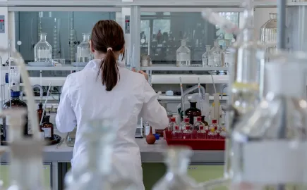 ΕΑΔ: «Λαβράκια» από τους ελέγχους για παράνομες ιατρικές υπηρεσίες στο διαδίκτυο