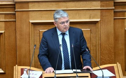 ΝΙΚΗ: Η χώρα καίγεται και ο κ. Μητσοτάκης αυτοθαυμάζεται
