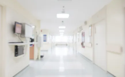 Επιζώντες καρκίνου: Στα 5 χρόνια το «Δικαίωμα στη Λήθη» για ασφαλιστική κάλυψη και πιστώσεις