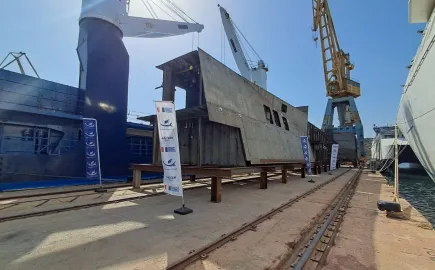 Ναυπηγεία Σαλαμίνας: Παρέδωσαν 4 blocks για την τρίτη γαλλική φρεγάτα FDI