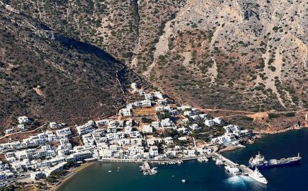 Η Express αποκαλύπτει τη γοητεία της Σίφνου στο βρετανικό κοινό​​​​​​​​​​​