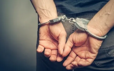Θεσσαλονίκη: Χειροπέδες σε 60χρονο με ένταλμα σύλληψης και Ερυθρά Αγγελία της Interpol