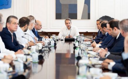 Πακέτο μέτρων για τους πυρόπληκτους - Αποζημιώσεις, αναστολές συμβάσεων & πάγωμα πλειστηριασμών στο επίκεντρο